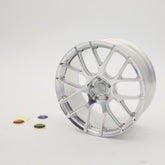 BBS RE-V7 Style mini wheel, close-up of spoke and centre-hub detail – RimLabs 10cm die-cast display piece