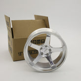 Advan GT Style mini wheel, close-up of spoke and centre-hub detail – RimLabs 10cm die-cast display piece